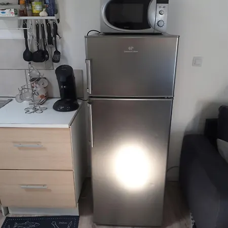 Apartment F1 Meuble 3 Personnes Aubenas