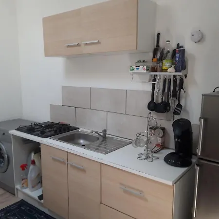 F1 Meuble 3 Personnes Aubenas